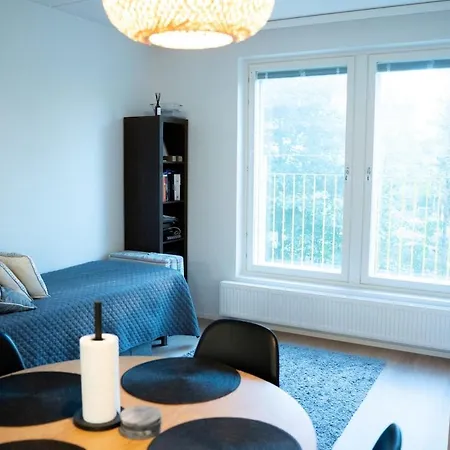 Moderni Uudisyksioe Pk-seudulla アパート *